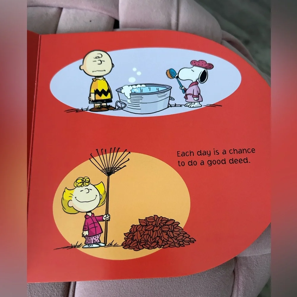 Peanuts Book - Picture 5 of 5